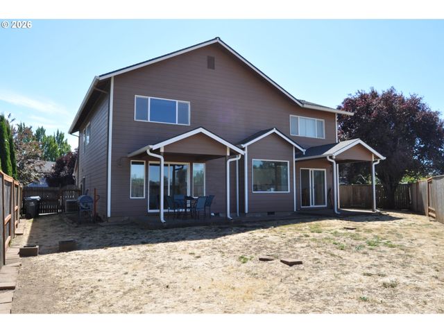 4198 LANCASTER Dr, Eugene, OR 97404