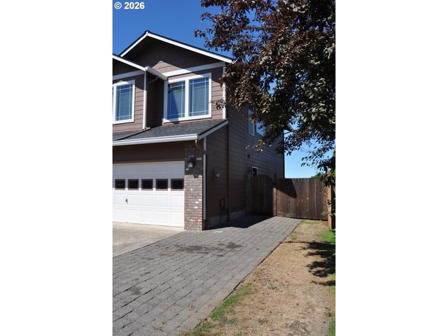 4198 LANCASTER Dr, Eugene, OR 97404