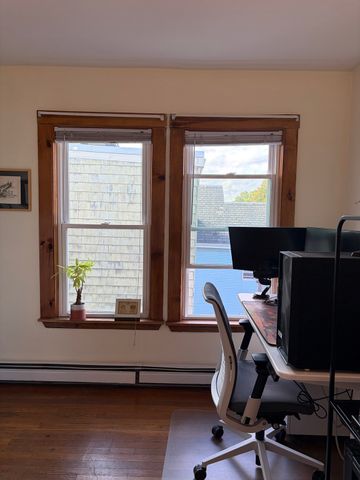 464 Somerville Ave 5, Somerville, MA 02143