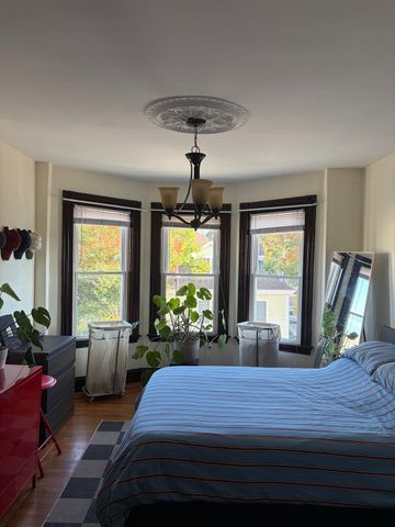 464 Somerville Ave 5, Somerville, MA 02143