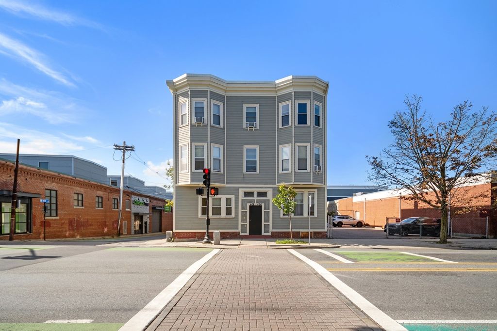 464 Somerville Ave 5, Somerville, MA 02143