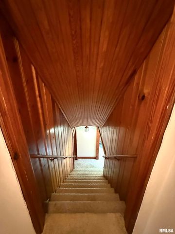 401 S 7TH Street, Herrin, IL 62948