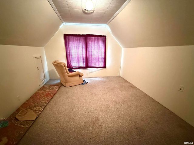 401 S 7TH Street, Herrin, IL 62948