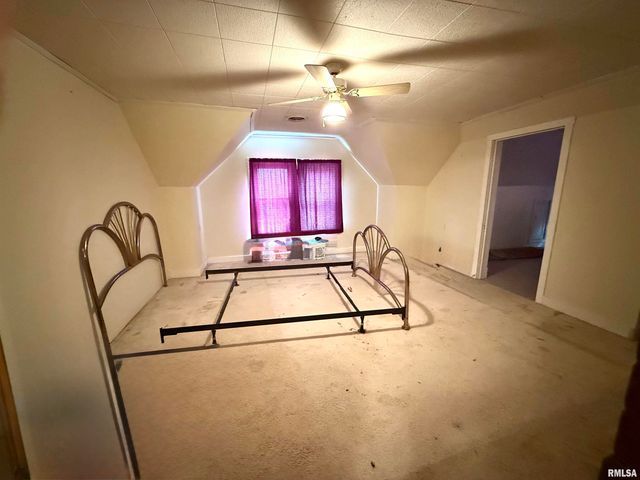 401 S 7TH Street, Herrin, IL 62948