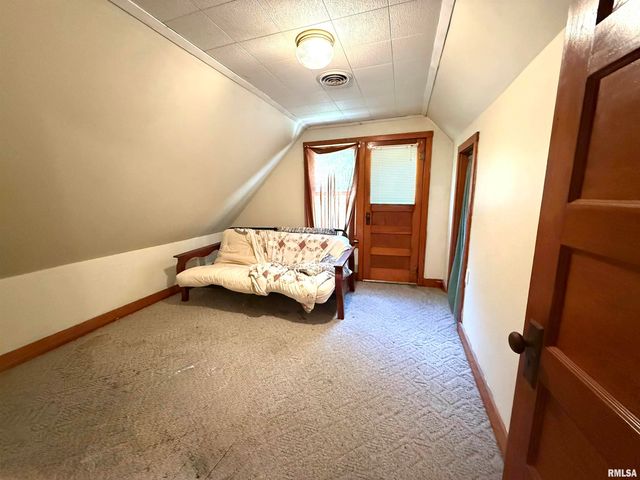 401 S 7TH Street, Herrin, IL 62948