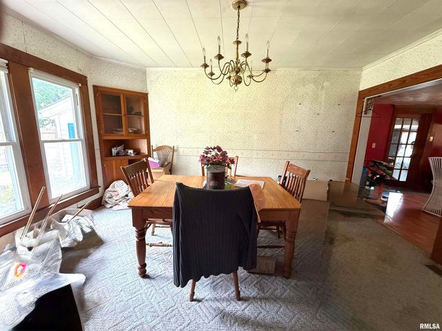 401 S 7TH Street, Herrin, IL 62948