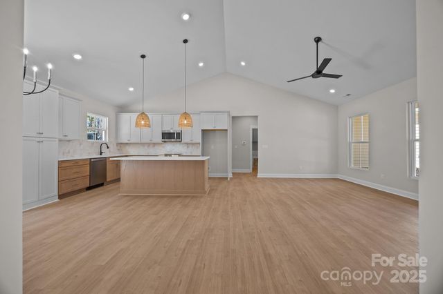 2307 Lee Lawing Road, Lincolnton, NC 28092