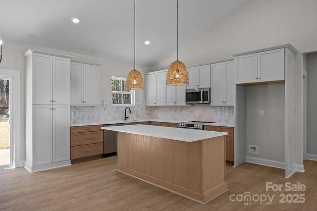 2307 Lee Lawing Road, Lincolnton, NC 28092