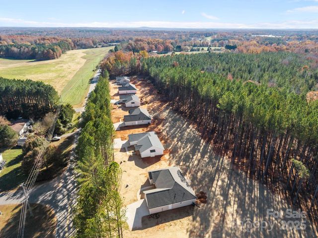 2307 Lee Lawing Road, Lincolnton, NC 28092