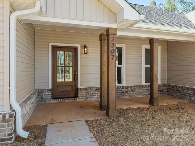 2307 Lee Lawing Road, Lincolnton, NC 28092