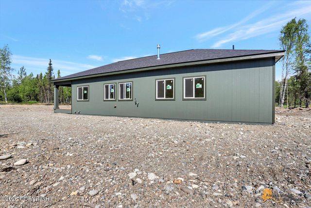 7030 W Beverly Lake Road, Wasilla, AK 99623