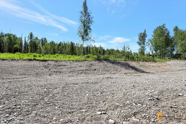 7030 W Beverly Lake Road, Wasilla, AK 99623