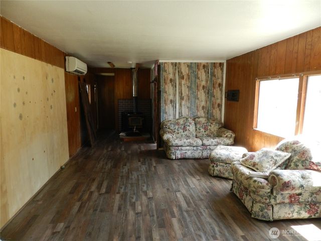 146 Damron Road, Mossyrock, WA 98564