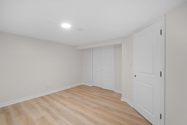 6207 W Eastwood Avenue, Chicago, IL 60630