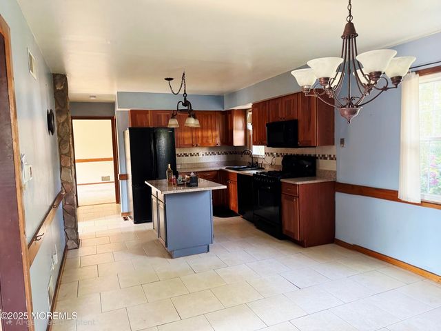 343 Clifton Avenue, Bayville, NJ 08721