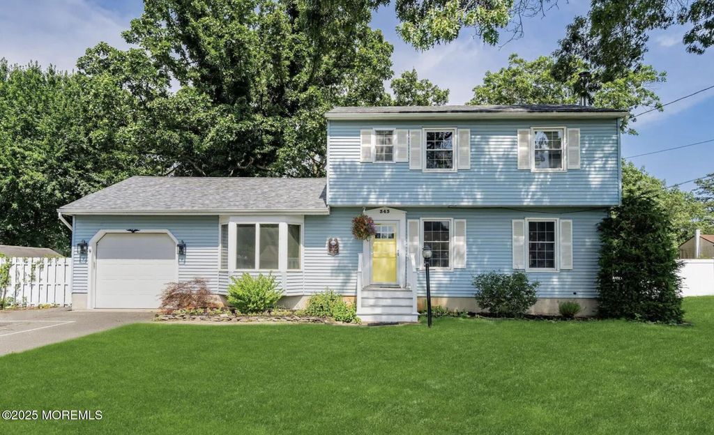 343 Clifton Avenue, Bayville, NJ 08721