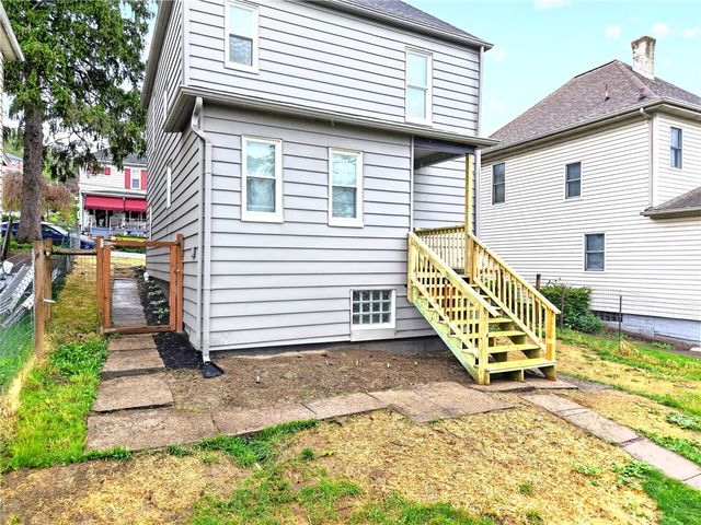 113 Boyle Ave, Canonsburg, PA 15317