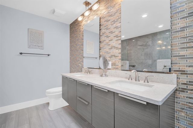 175 1ST STREET S 905, St Petersburg, FL 33701