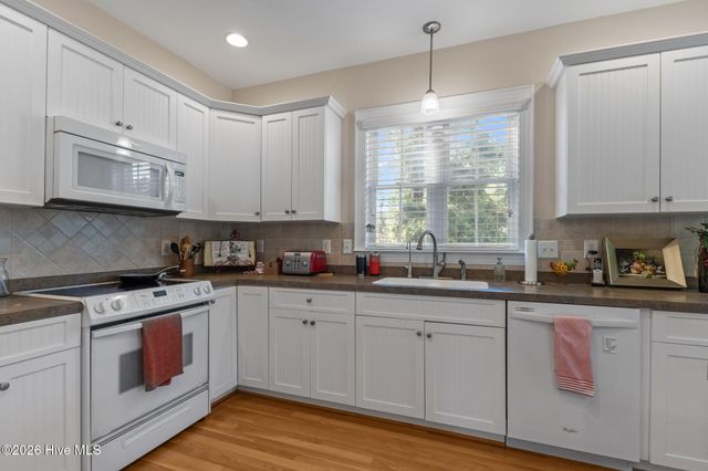 325 Live Oak Street, Emerald Isle, NC 28594