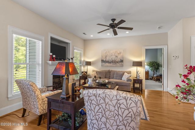 325 Live Oak Street, Emerald Isle, NC 28594