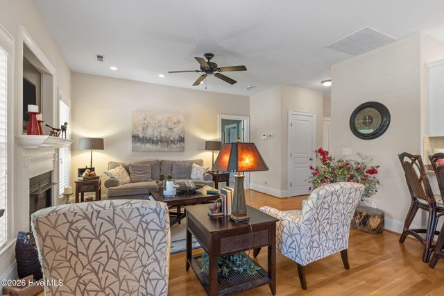 325 Live Oak Street, Emerald Isle, NC 28594