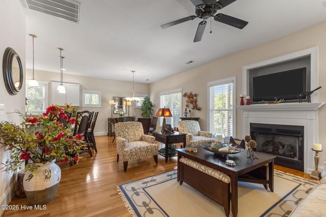 325 Live Oak Street, Emerald Isle, NC 28594