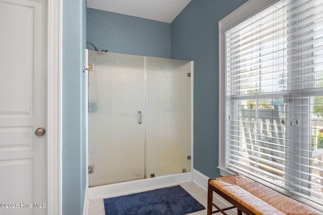 325 Live Oak Street, Emerald Isle, NC 28594