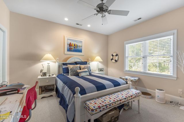 325 Live Oak Street, Emerald Isle, NC 28594