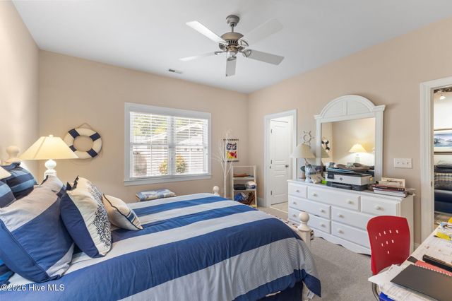 325 Live Oak Street, Emerald Isle, NC 28594