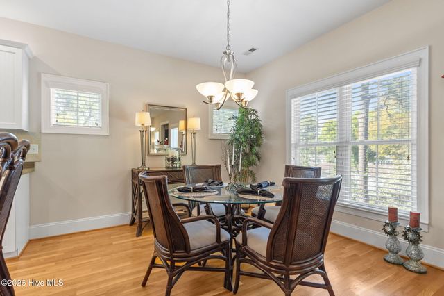 325 Live Oak Street, Emerald Isle, NC 28594