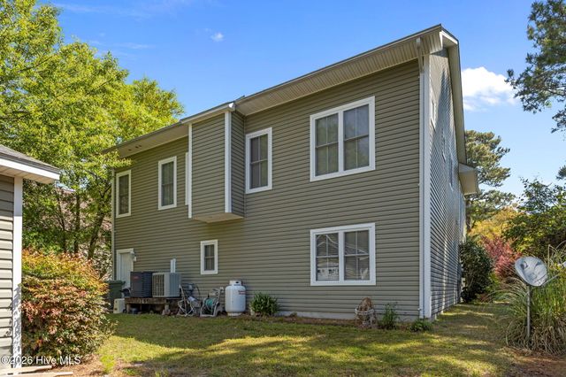 325 Live Oak Street, Emerald Isle, NC 28594