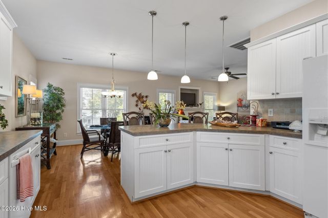 325 Live Oak Street, Emerald Isle, NC 28594