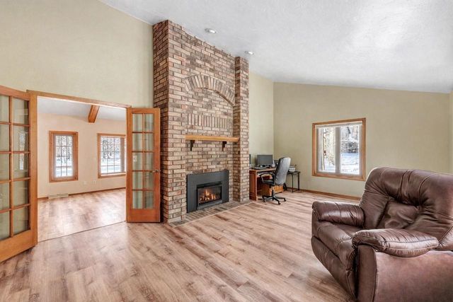 3398 WILDERNESS TRAIL, Suamico, WI 54313
