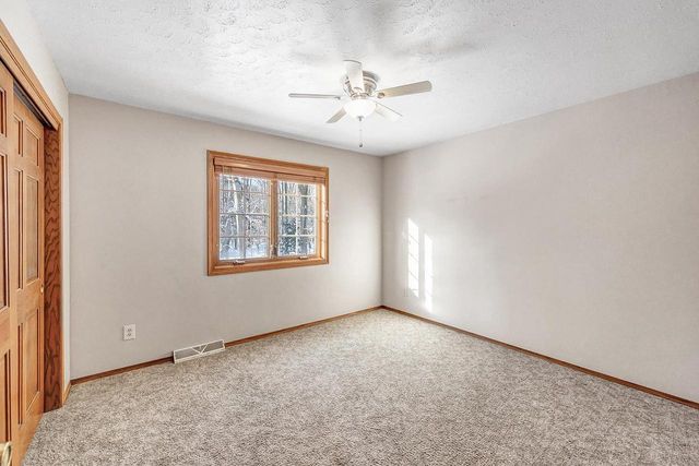 3398 WILDERNESS TRAIL, Suamico, WI 54313