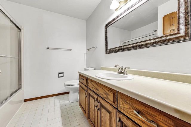 3398 WILDERNESS TRAIL, Suamico, WI 54313