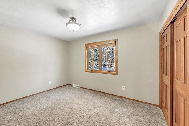 3398 WILDERNESS TRAIL, Suamico, WI 54313