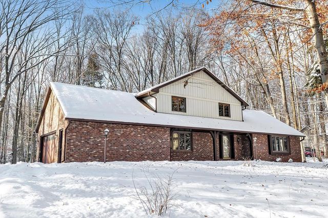 3398 WILDERNESS TRAIL, Suamico, WI 54313