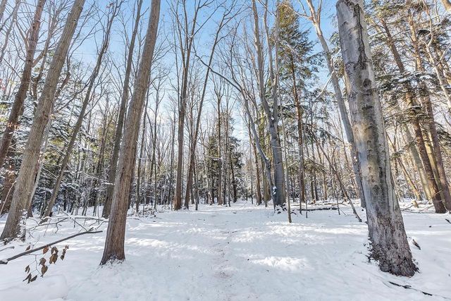 3398 WILDERNESS TRAIL, Suamico, WI 54313