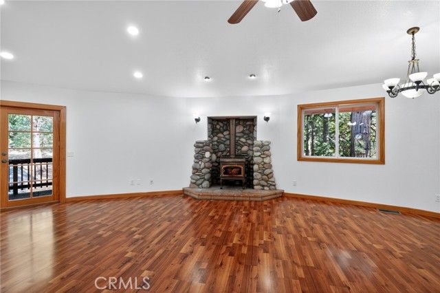 26020 Hemstreet Pl, Idyllwild, CA 92549