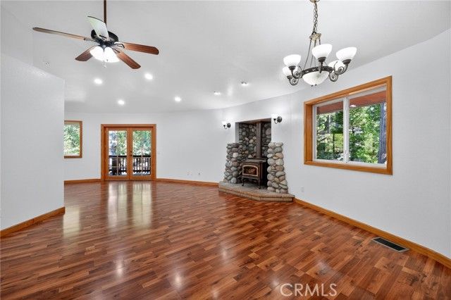 26020 Hemstreet Pl, Idyllwild, CA 92549