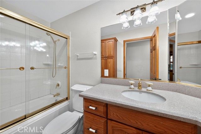 26020 Hemstreet Pl, Idyllwild, CA 92549