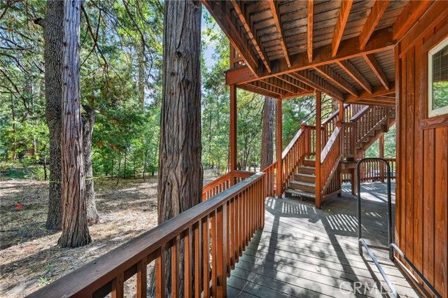 26020 Hemstreet Pl, Idyllwild, CA 92549