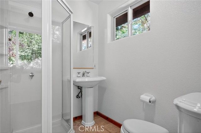 26020 Hemstreet Pl, Idyllwild, CA 92549