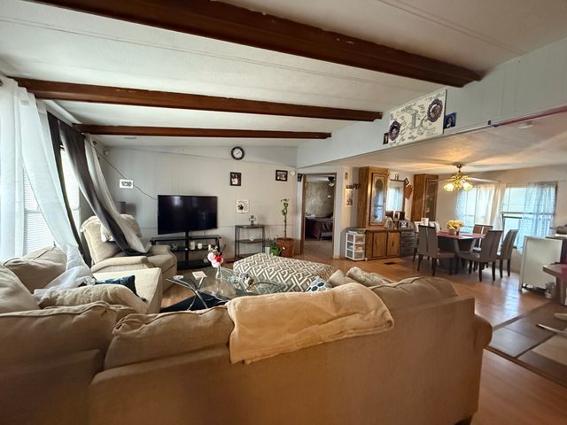 227 Blackthorn Road, Matteson, IL 60443