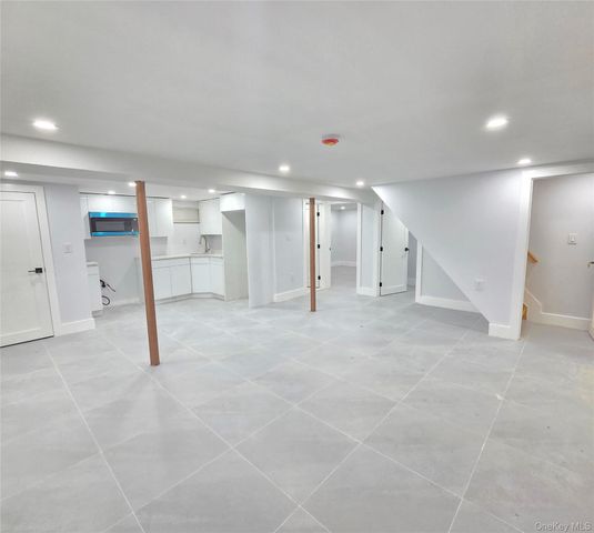 21624 132nd Avenue, Jamaica, NY 11413
