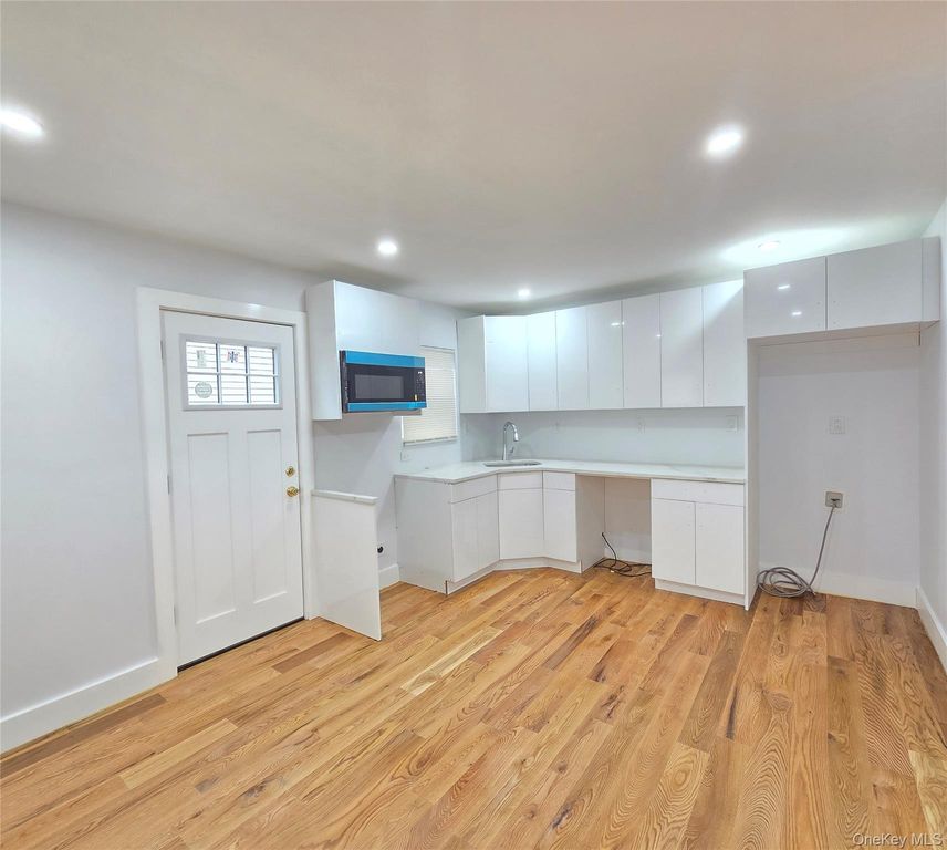 21624 132nd Avenue, Jamaica, NY 11413 — photo 4