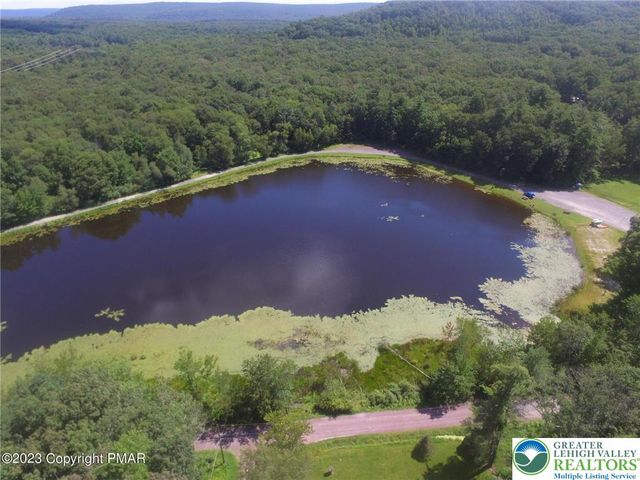 1261 Woodhaven Drive, Luzerne, PA 18661