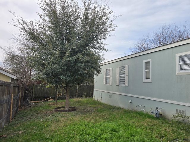 7628 Northview LN, Austin, TX 78724