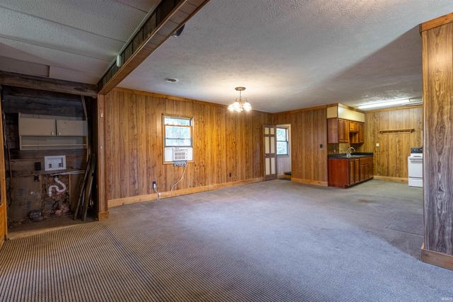 7591 Tulip Road, Solsberry, IN 47459