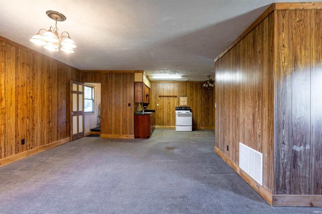 7591 Tulip Road, Solsberry, IN 47459